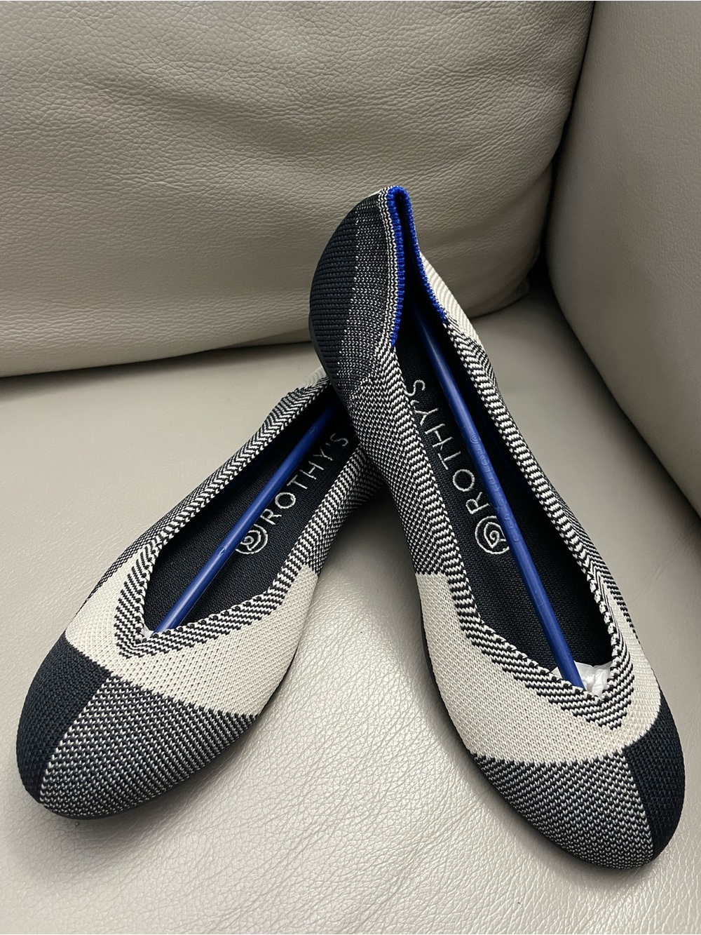Rothy's Black & White Knit Ballet Flats with Blue Trim Sz.7 New!